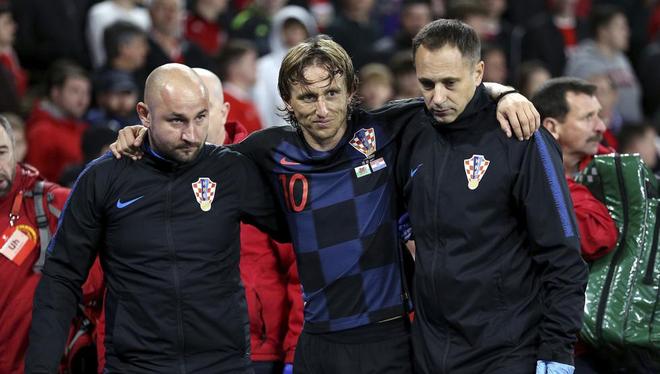 胜利背后的 胜利背后的