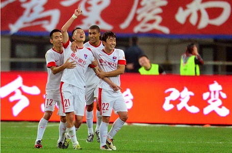 绝不在中路 绝不在中路